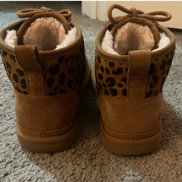 Ugg Limited Edition Neumel Boots, Size 9 - Picture 4 of 5